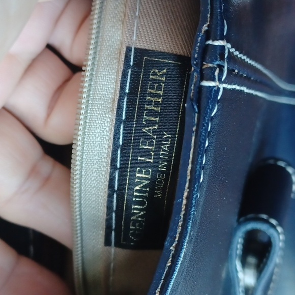 L’Artigiano crossbody purse made in Italy all leather adjustable strap, 10x8x3 - Picture 6 of 6